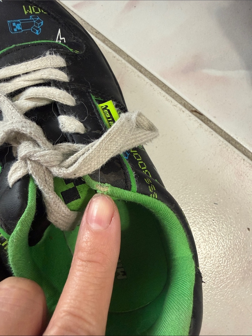 Minecraft Kids Black & Green Graphic Lace-Up Sneakers - Picture 10 of 10